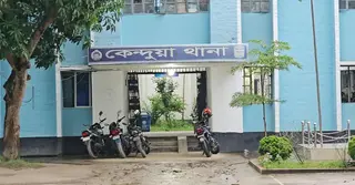 নেত্রকোণার কেন্দুয়ায় সিএনজি উল্টে নারী নিহত